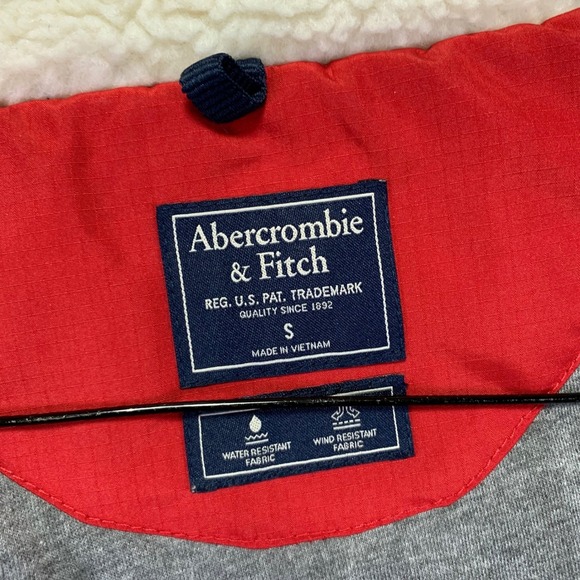 Abercrombie & Fitch Jacket Womens Small Red Hooded Parka Water Wind Resistant - Picture 9 of 16